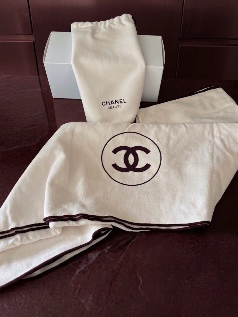 CHANEL Beaute Travel Throw Blanket